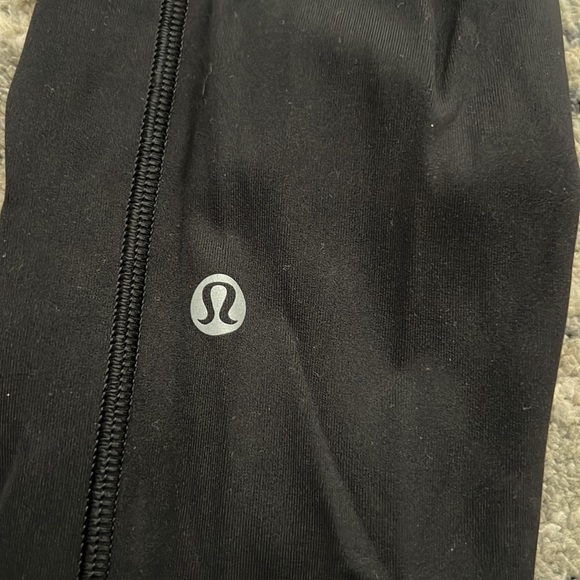 EUC lululemon leggings - Picture 4 of 7